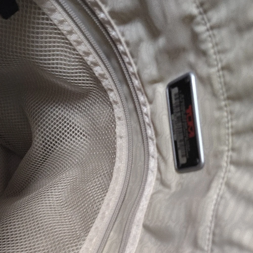 Tumi T Tech Olive Army Green Ballistic Nylon Tote Bag Water Bottle Slot